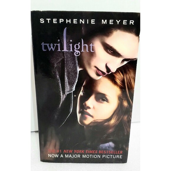 Stephenie Meyer Twilight Paperback Movie Tie-In Edition – Collector’s Must-Have - Picture 1 of 9